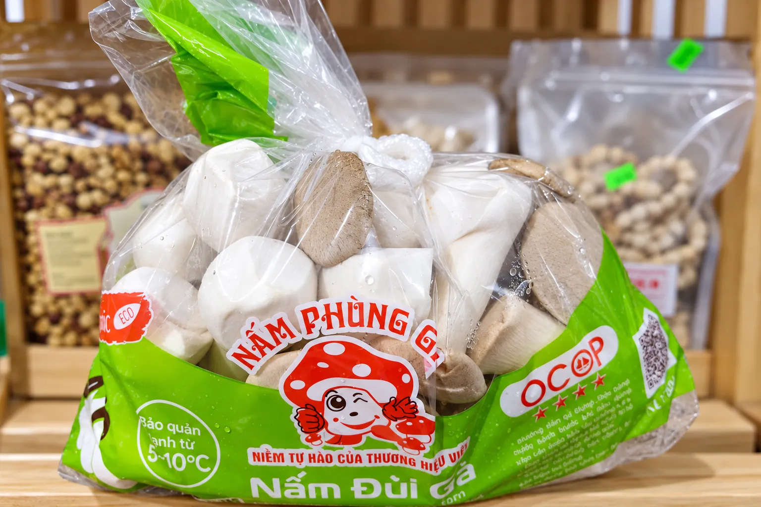 Nấm đùi gà tươi trong bao bì thực tế